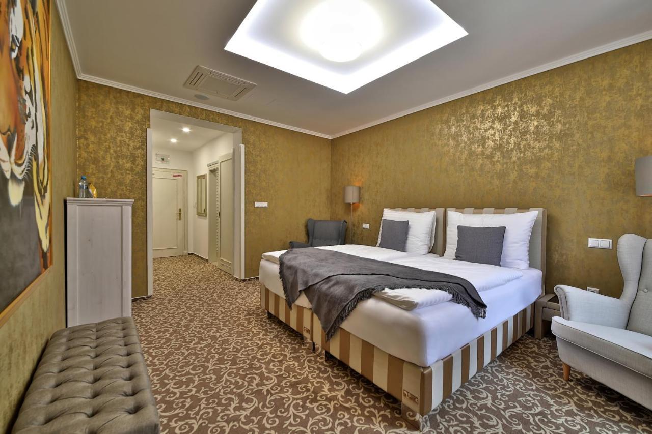 Hotel Pod Branou Bardejov Extérieur photo