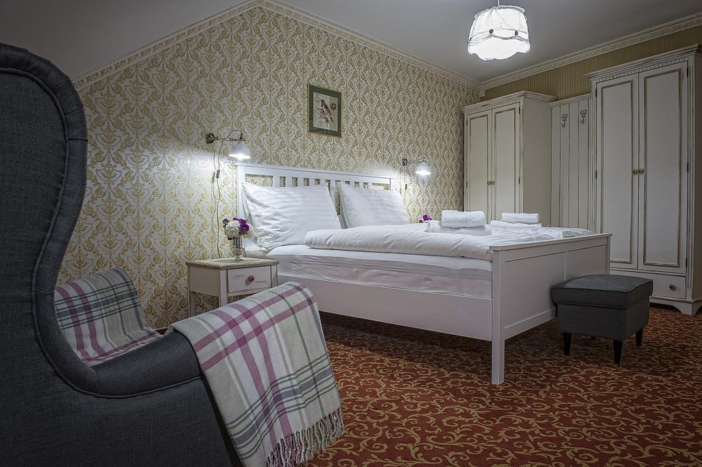 Hotel Pod Branou Bardejov Chambre photo
